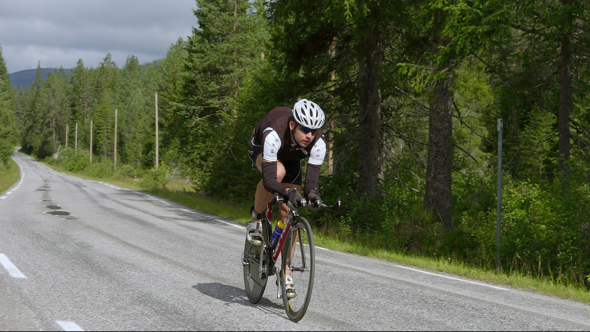 《彩虹六号》新干员推出：技能介绍与团队配合，彩虹六号2021干员大全